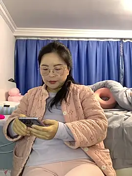 Snapshot of cgooh-611 chatting on March 13, 5:47 am cgooh-611 online show from March 13, 5:47 am