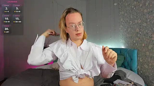 Amanda Butlerr online show from January 15, 9:14 am