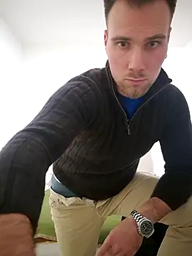 mrlyuis online show from November 25, 9:48 pm