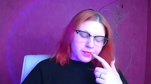 Snapshot of ScarletVixen_ chatting on October 8, 8:50 pm ScarletVixen online show from October 8, 8:50 pm