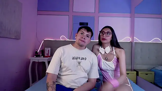 Ethan N Abby online show from September 15, 8:42 pm