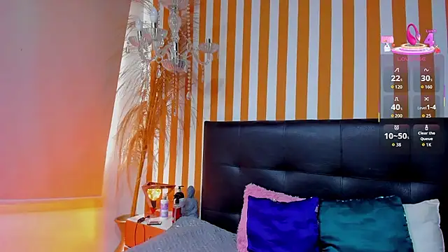 LunaToledo online show from January 16, 1:04 pm