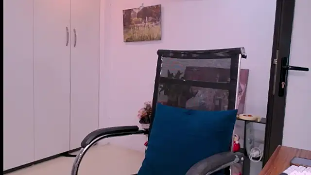 Snapshot of bunny_b4nny chatting on September 15, 6:57 am bunny b4nny online show from September 15, 6:57 am