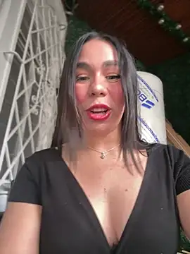 TessaCooper1 online show from May 31, 7:59 pm
