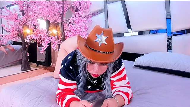 TessaCooper1 online show from July 4, 8:37 pm