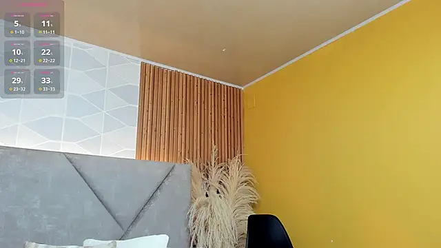 Brunnette Sensation online show from November 18, 6:23 pm