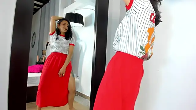 Snapshot of MiaAmore_ chatting on July 3, 7:09 pm MiaAmore online show from July 3, 7:09 pm