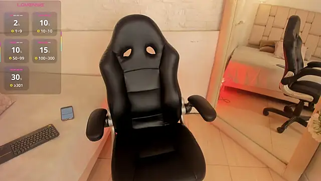 SophieCollins 1 online show from September 9, 11:32 am