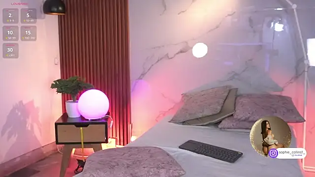 SophieCollins 1 online show from February 24, 12:03 pm