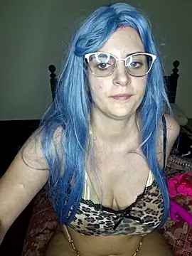 Snapshot of bardot55 chatting on October 2, 6:04 pm bardot55 online show from October 2, 6:04 pm