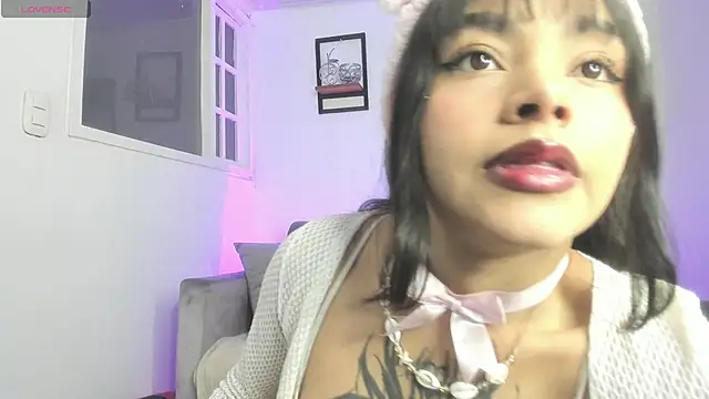 Mia zafir online show from September 25, 5:16 pm