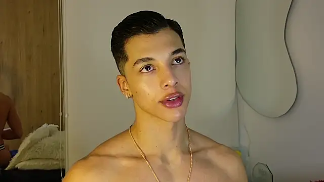 Troye Williams online show from April 19, 10:58 am