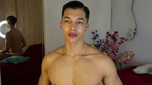 Troye Williams online show from April 26, 10:46 am