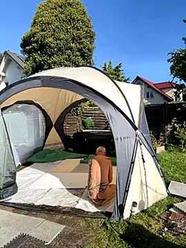 Robbin Huut online show from October 13, 11:54 am