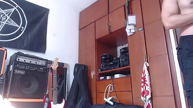 Diego  Barbarie   online show from February 14, 1:41 pm