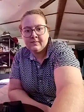 Snapshot of XEmoxkittyx chatting on February 15, 5:09 pm XEmoxkittyx online show from February 15, 5:09 pm