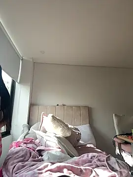 Victoria alson online show from November 21, 1:10 pm