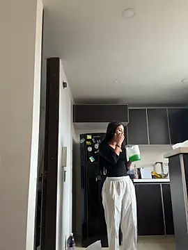 Victoria alson online show from March 22, 8:45 pm