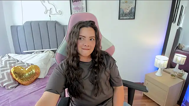 amaia monet online show from March 4, 6:25 pm