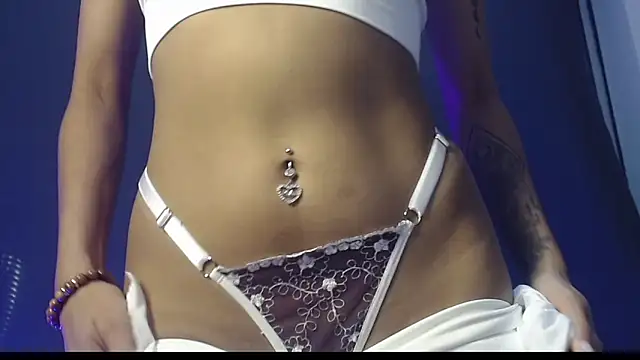 Snapshot of anne_colucci chatting on September 9, 5:40 am anne colucci online show from September 9, 5:40 am