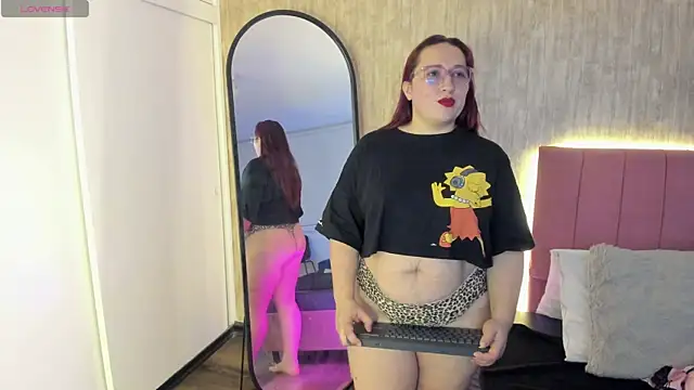 fieryluciana online show from September 21, 3:41 am