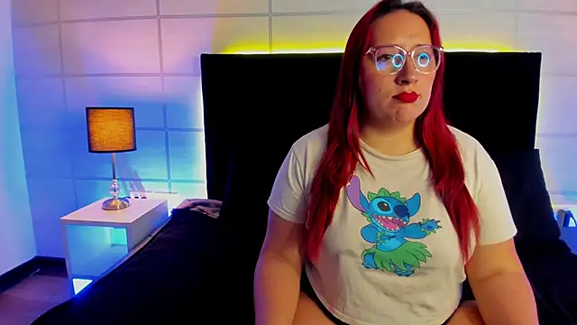 fieryluciana online show from October 12, 4:11 am