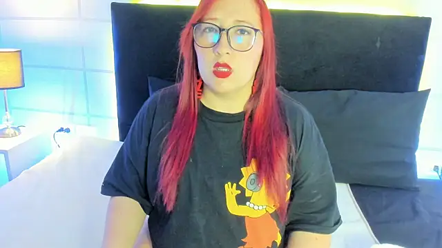 fieryluciana online show from October 15, 3:06 am