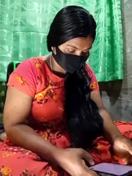 Snapshot of Mistompa24 chatting on February 7, 5:11 am Mistompa24 online show from February 7, 5:11 am