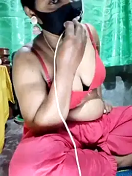 Snapshot of Mistompa24 chatting on February 15, 9:11 pm Mistompa24 online show from February 15, 9:11 pm