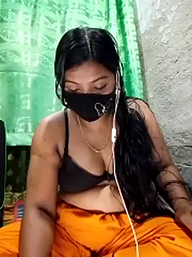 Snapshot of Mistompa24 chatting on February 20, 3:56 pm Mistompa24 online show from February 20, 3:56 pm