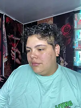 Hailey Curvy online show from July 14, 10:15 pm