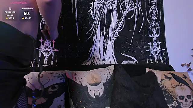 Seraphine hell online show from December 17, 4:29 am