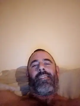 Snapshot of whatYwantMorrre chatting on October 27, 7:40 pm whatYwantMorrre online show from October 27, 7:40 pm