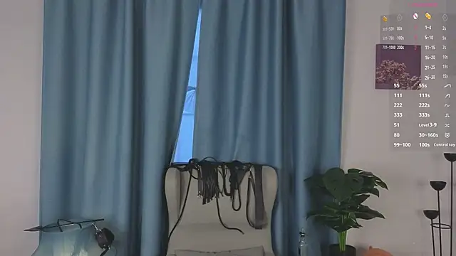 laracroftmansion online show from September 25, 2:32 pm