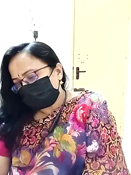 Snapshot of Ananya_flower chatting on October 3, 6:05 pm Ananya flower online show from October 3, 6:05 pm