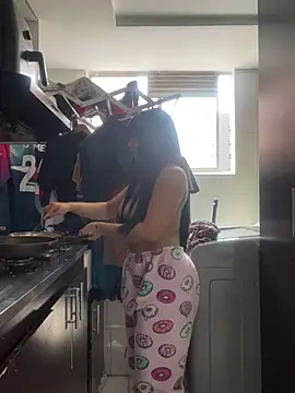 BrendaCrean online show from March 7, 2:56 pm