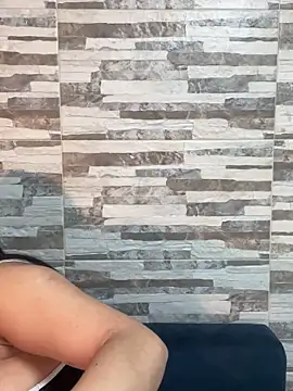 BrendaCrean online show from March 13, 12:13 pm