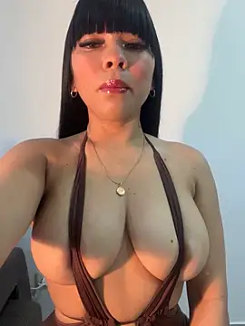 BrendaCrean online show from October 28, 12:09 pm