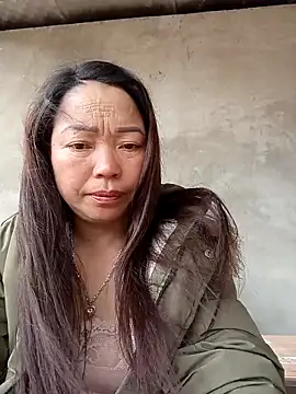 Snapshot of _Helala_ chatting on February 7, 3:54 am Helala online show from February 7, 3:54 am