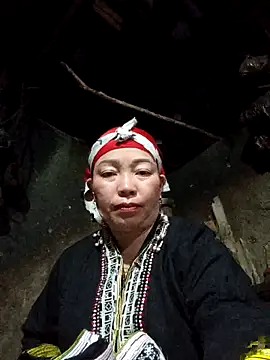 Snapshot of _Helala_ chatting on February 18, 3:52 pm Helala online show from February 18, 3:52 pm