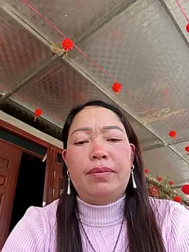 Snapshot of _Helala_ chatting on March 1, 5:31 am Helala online show from March 1, 5:31 am