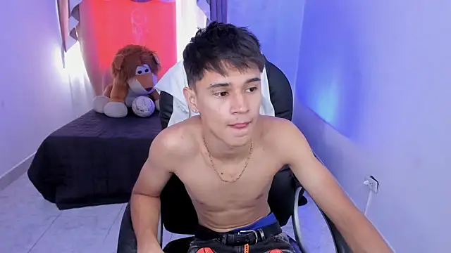 Snapshot of Aron_Boyy chatting on February 18, 7:21 pm Aron Boyy online show from February 18, 7:21 pm