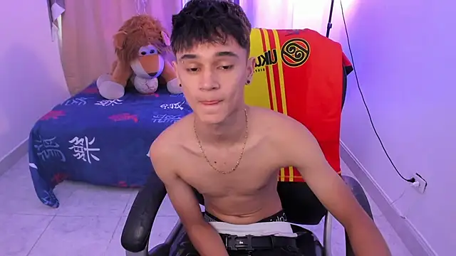 Aron Boyy online show from April 10, 9:41 pm