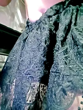 Surrilove online show from March 28, 2:49 pm