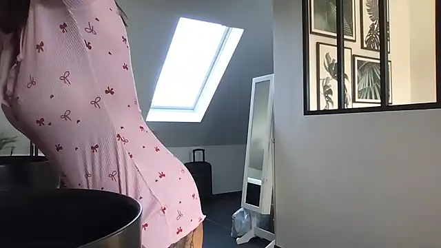 AmyStone   online show from February 8, 11:02 am