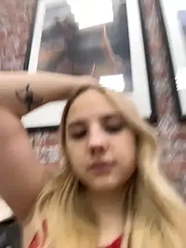 Sky Cutie online show from October 3, 4:53 am