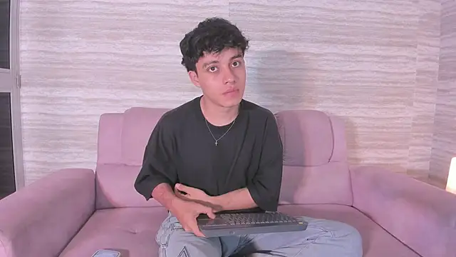 Snapshot of Dani_rivass chatting on February 2, 11:42 am Dani rivass online show from February 2, 11:42 am