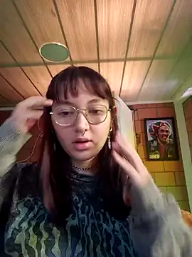 Snapshot of Violetaa_Leee chatting on September 19, 4:29 pm Violetaa Leee online show from September 19, 4:29 pm