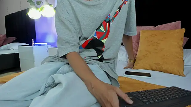 Nascary Fox online show from September 13, 8:08 pm