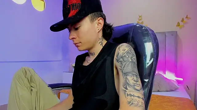 Nascary Fox online show from February 23, 8:39 pm